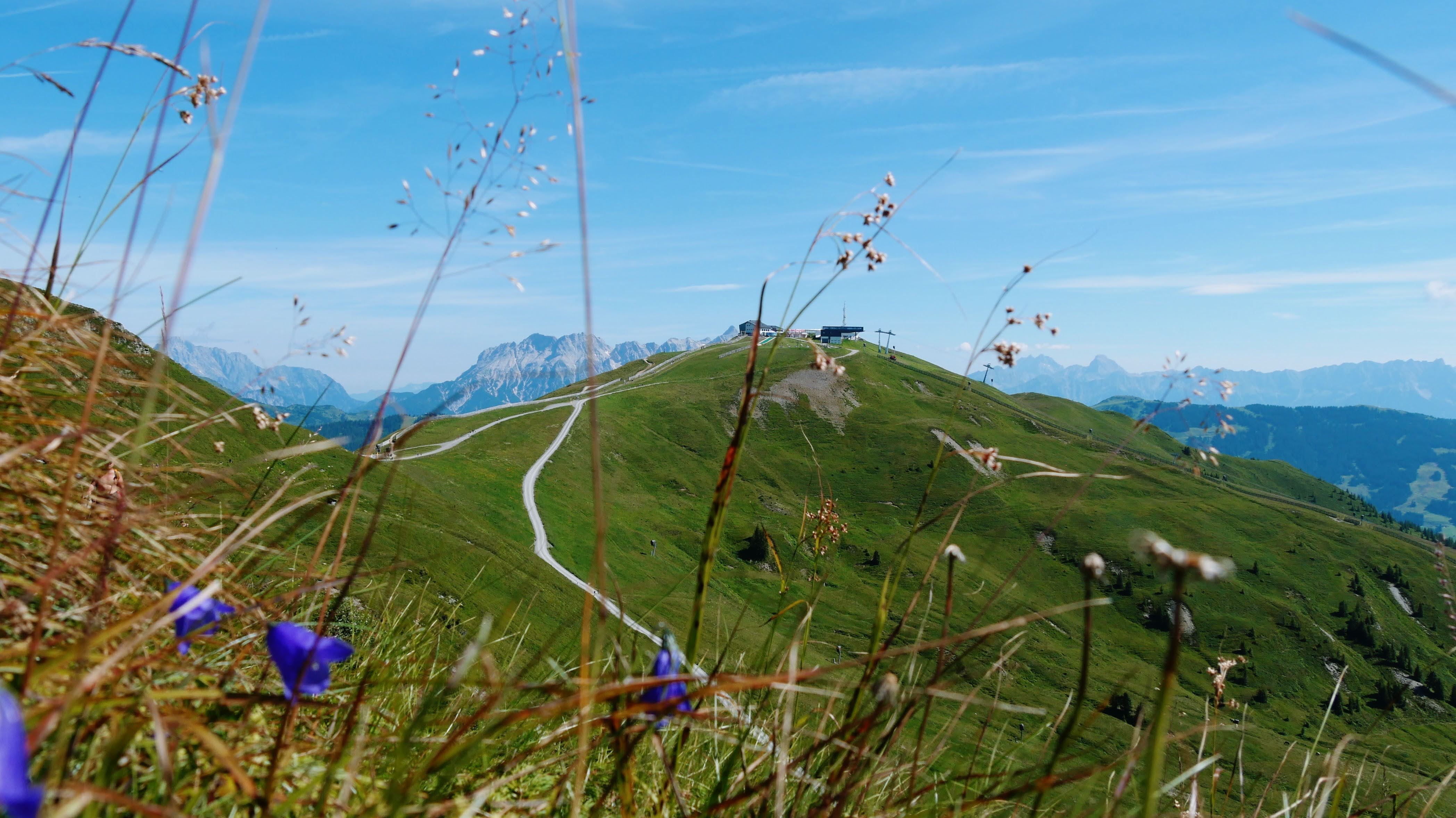 Uitzicht vanaf de berg bij Saalbach Hinterglemm